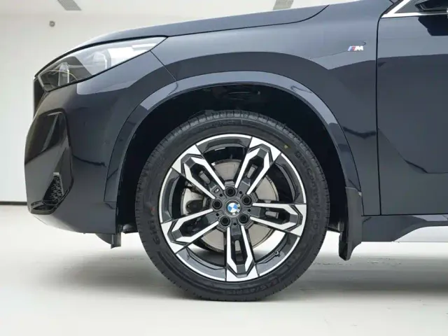 BMW X1 — Фото автомобиля 14