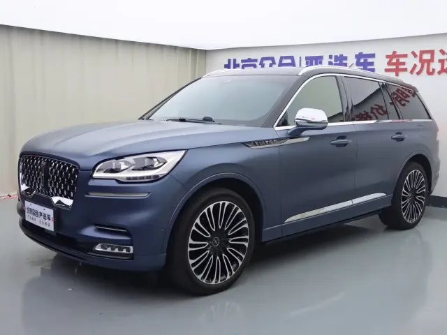 Фотография автомобиля — Lincoln Aviator