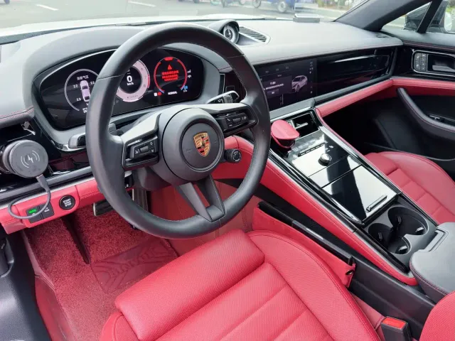 Porsche Panamera — Фото автомобиля 6