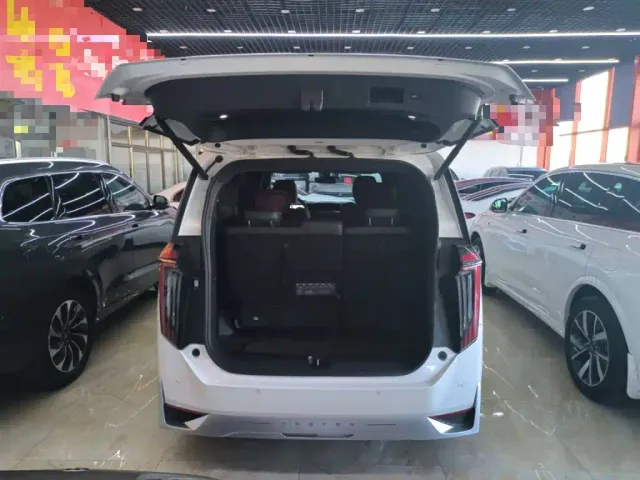 GAC Trumpchi M8 — Фото автомобиля 8