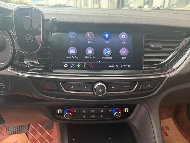 Buick Regal — Фото автомобиля 8