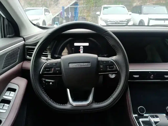 Jetour X90 Plus — Фото автомобиля 10