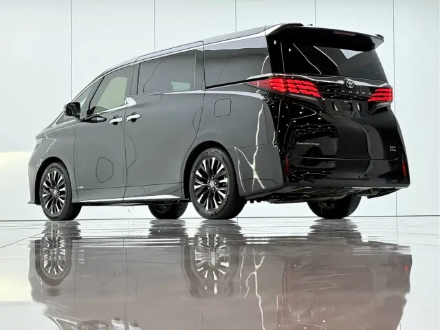 Toyota Alphard — Фото автомобиля 15