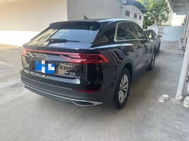 Audi Q8 — Фото автомобиля 7