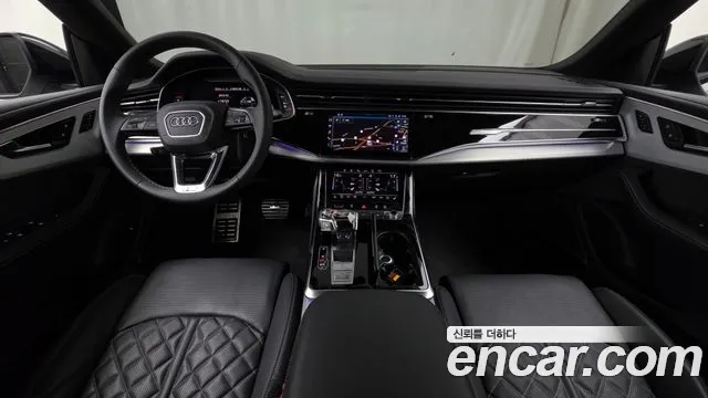 Audi Q8 55 TFSI quattro Premium — Фото автомобиля 7