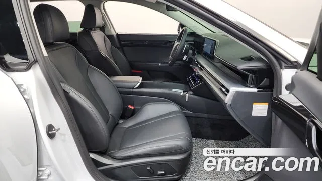 Hyundai Grandeur GN7 — Фото автомобиля 26
