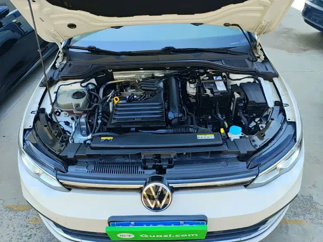 Volkswagen Golf — Фото автомобиля 15