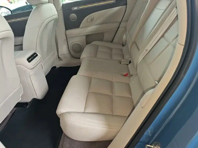 IM Motors LS6 — Фото автомобиля 16