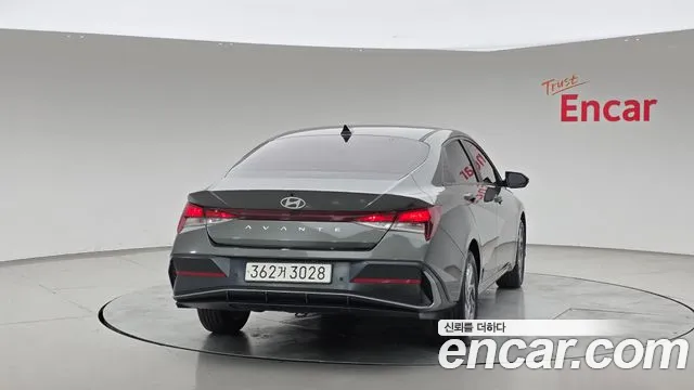 Hyundai Avante CN7 — Фото автомобиля 4