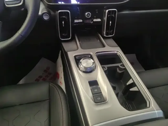 Haval Big Dog — Фото автомобиля 16