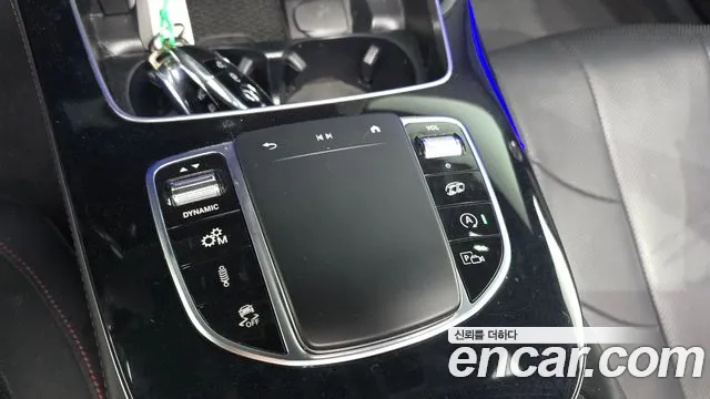 Mercedes-Benz CLS-Class — Фото автомобиля 16