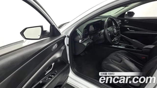 Hyundai AVANTE Новый Avante (CN7) — Фото автомобиля 10