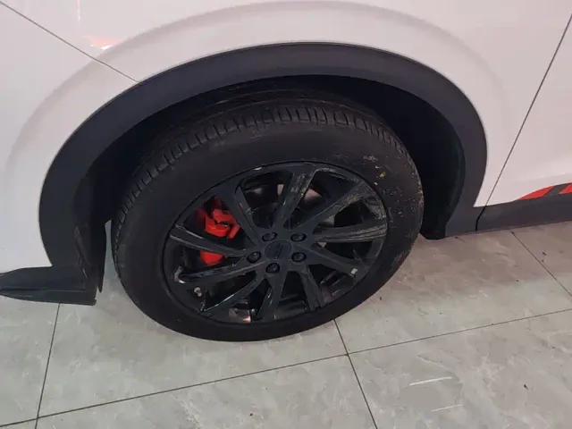 Geely Binyue — Фото автомобиля 22