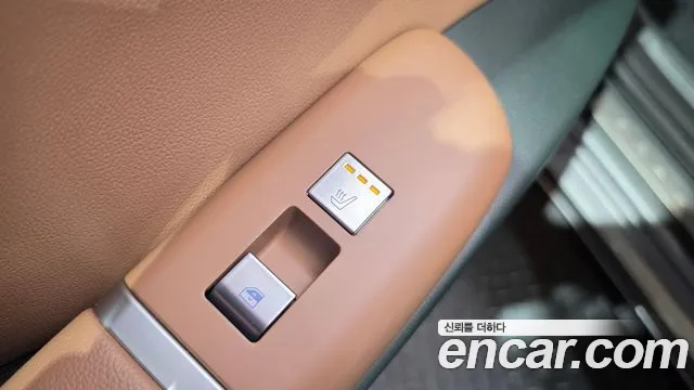 Hyundai Grandeur GN7 — Фото автомобиля 28