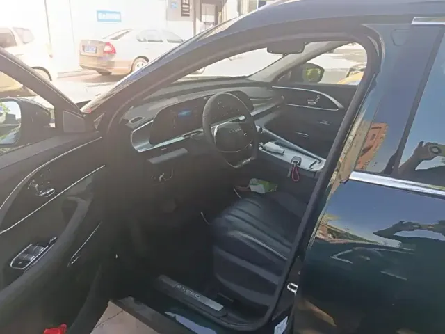 Exeed Exeed Lingyun 2024 300T 2WD Starlight Edition — Фото автомобиля 9
