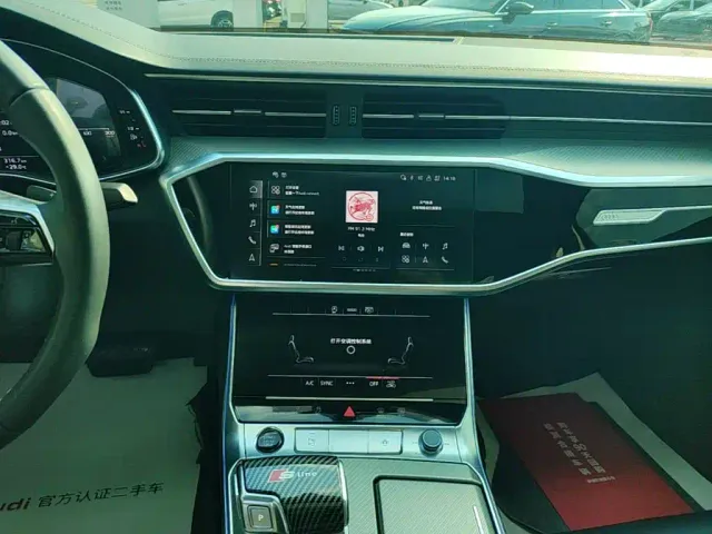 Audi A6L — Фото автомобиля 12