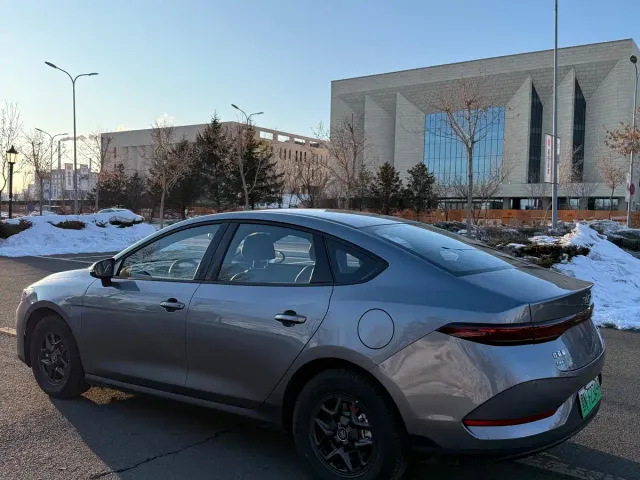 BYD Qin PLUS — Фото автомобиля 4