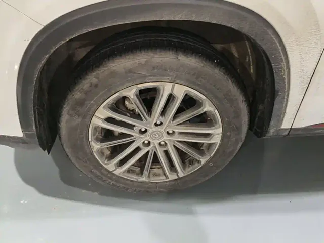 Changan CS75 Plus — Фото автомобиля 22