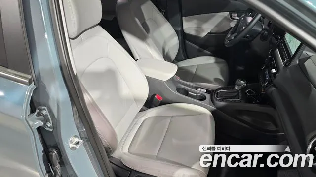 Hyundai Kona Новый Kona Бензин 1.6 турбо 2WD — Фото автомобиля 12