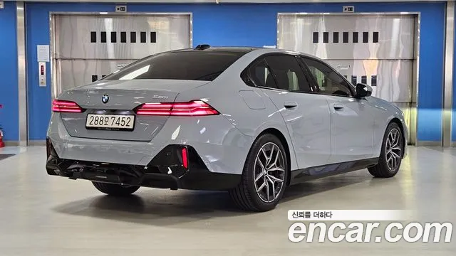 BMW 5 Series G60 — Фото автомобиля 2