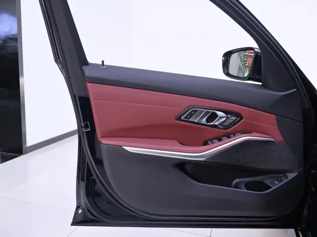 BMW 3 Series — Фото автомобиля 18