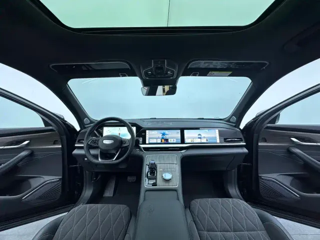 Geely Xingyue L — Фото автомобиля 10