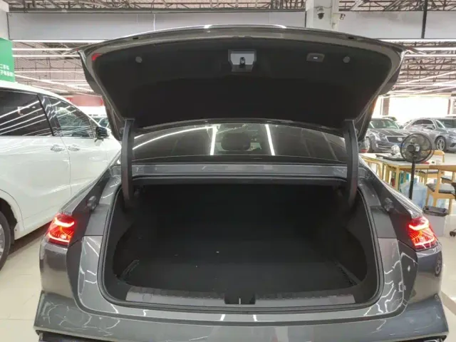 Geely Galaxy E8 — Фото автомобиля 18