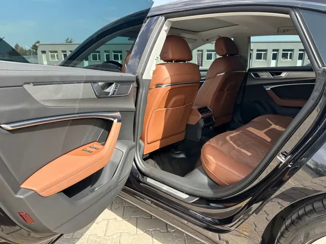 Audi A7L — Фото автомобиля 12