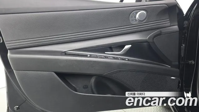 Hyundai Avante CN7 — Фото автомобиля 13