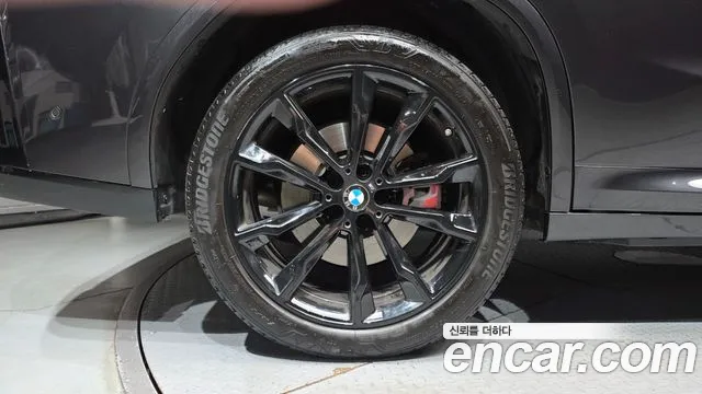 BMW X4 xDrive20i M Sport Pro Special Edition — Фото автомобиля 20