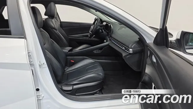Hyundai AVANTE Новый Avante (CN7) — Фото автомобиля 11