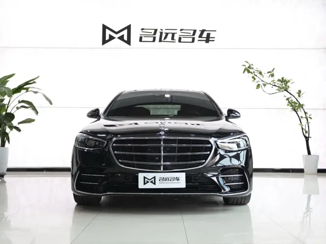 Mercedes-Benz S-Class — Фото автомобиля 2