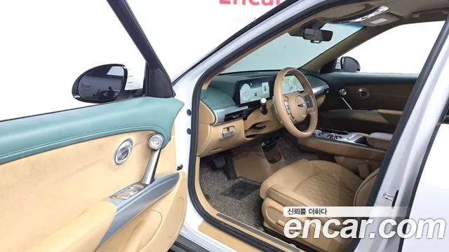 Genesis GV60 — Фото автомобиля 9