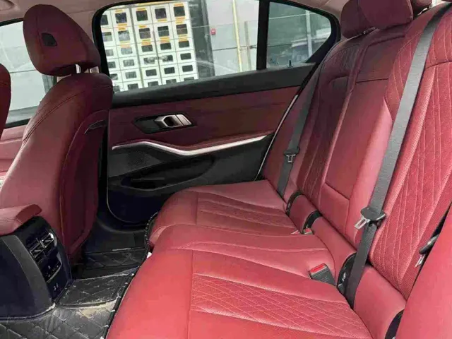 BMW 3 Series — Фото автомобиля 10