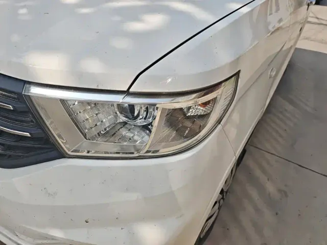 Wuling Hongguang V — Фото автомобиля 5