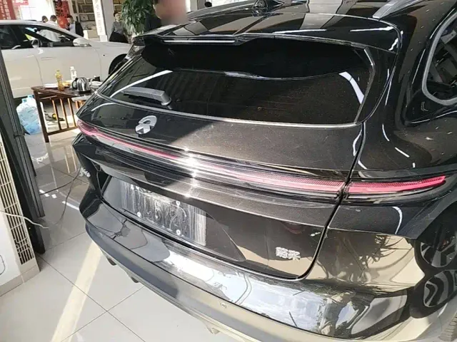 Nio ET5 Touring — Фото автомобиля 5