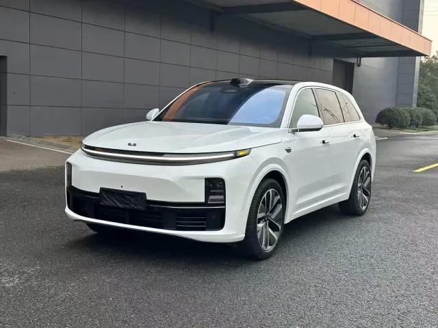 Фотография автомобиля — Li Auto L7