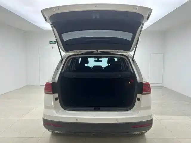 Volkswagen Tharu — Фото автомобиля 16