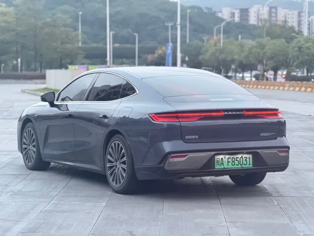 Geely Galaxy Xingyao 8 — Фото автомобиля 6