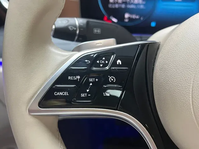 Mercedes-Benz E-Class — Фото автомобиля 17