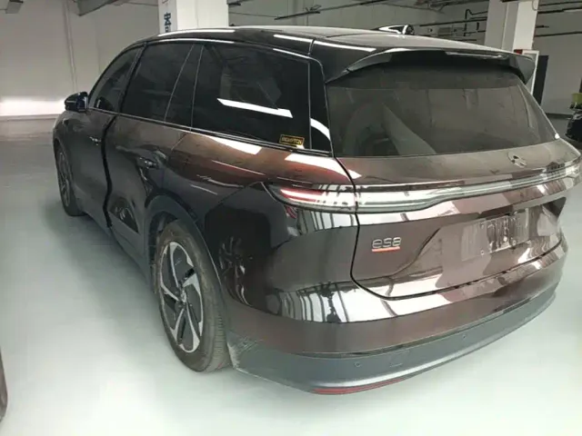 Nio ES8 — Фото автомобиля 4