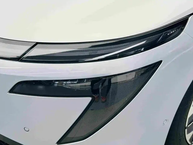Nissan N7 — Фото автомобиля 12