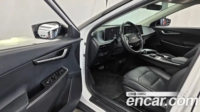 Kia EV6 — Фото автомобиля 10