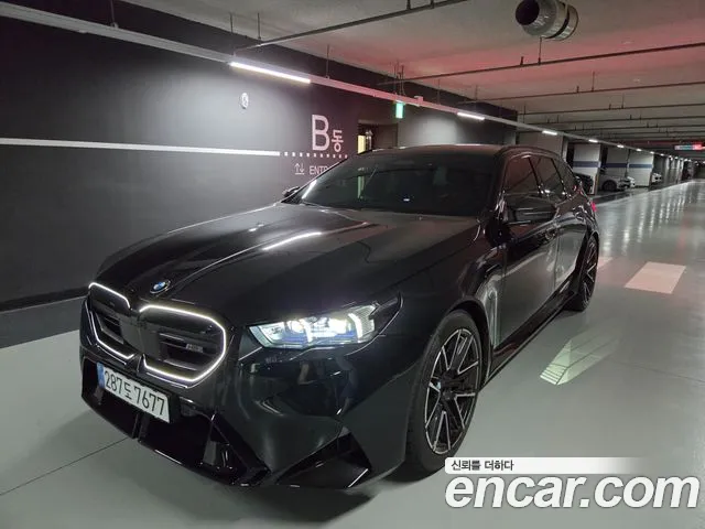 BMW M5 G90 — Фото автомобиля 2