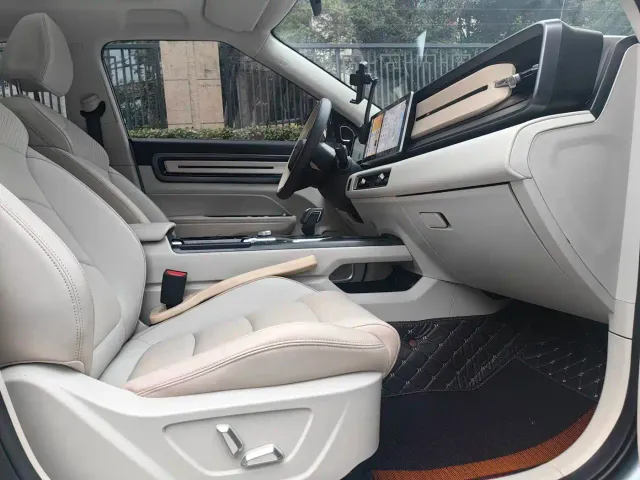 Geely ICON — Фото автомобиля 11