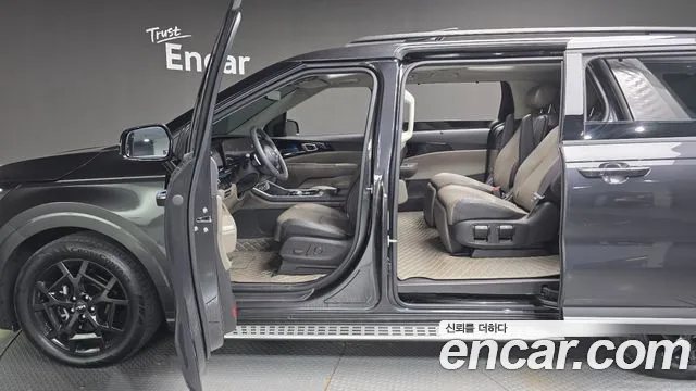 Kia Carnival 4th Gen — Фото автомобиля 29