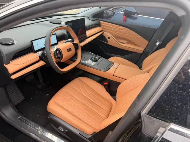 Geely Galaxy Xingyao 8 — Фото автомобиля 5