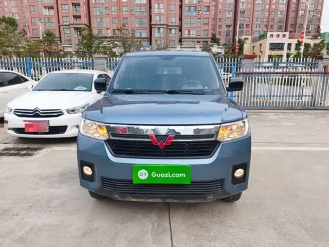 Wuling Zhengcheng — Фото автомобиля 2