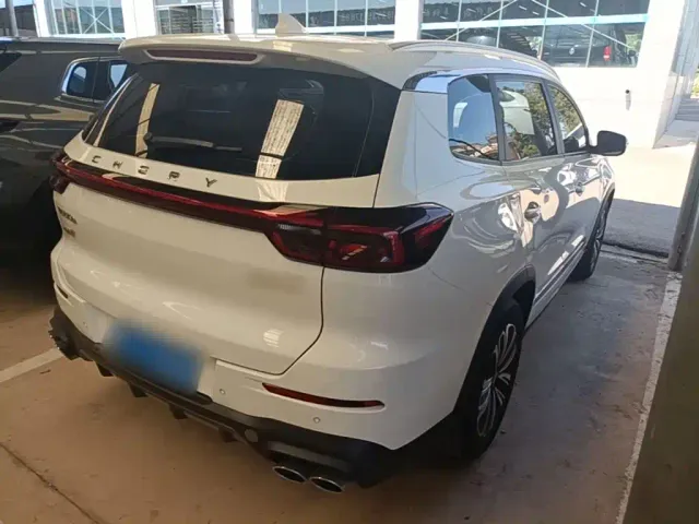 Chery Tiggo 8 — Фото автомобиля 6