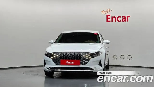Hyundai Grandeur (New) Hybrid — Фото автомобиля 3